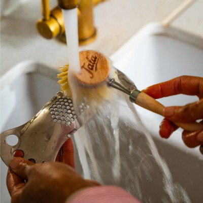 Щетка для мытья посуды деревянная