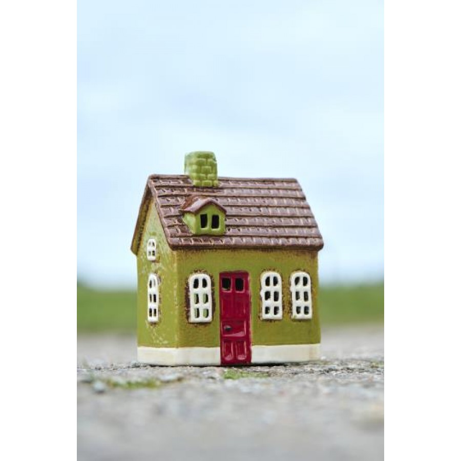 Подсвечник House tealight My Home Town dormer window red door green