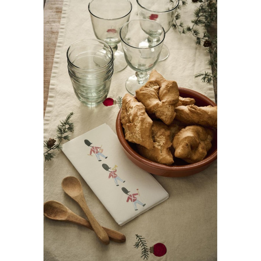 Салфетки бумажные guards 16 шт