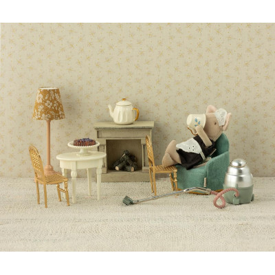 	 Мышка Горничная