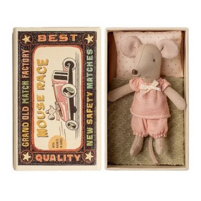 Мышка Младшая сестра в спичечном коробке.