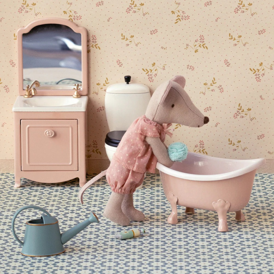 Мышка Старшая сестра в спичечном коробке